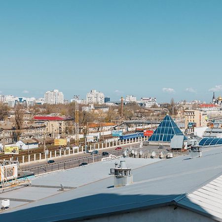 Апартаменты С Двумя Спальнями В Центре Города 오데사 외부 사진